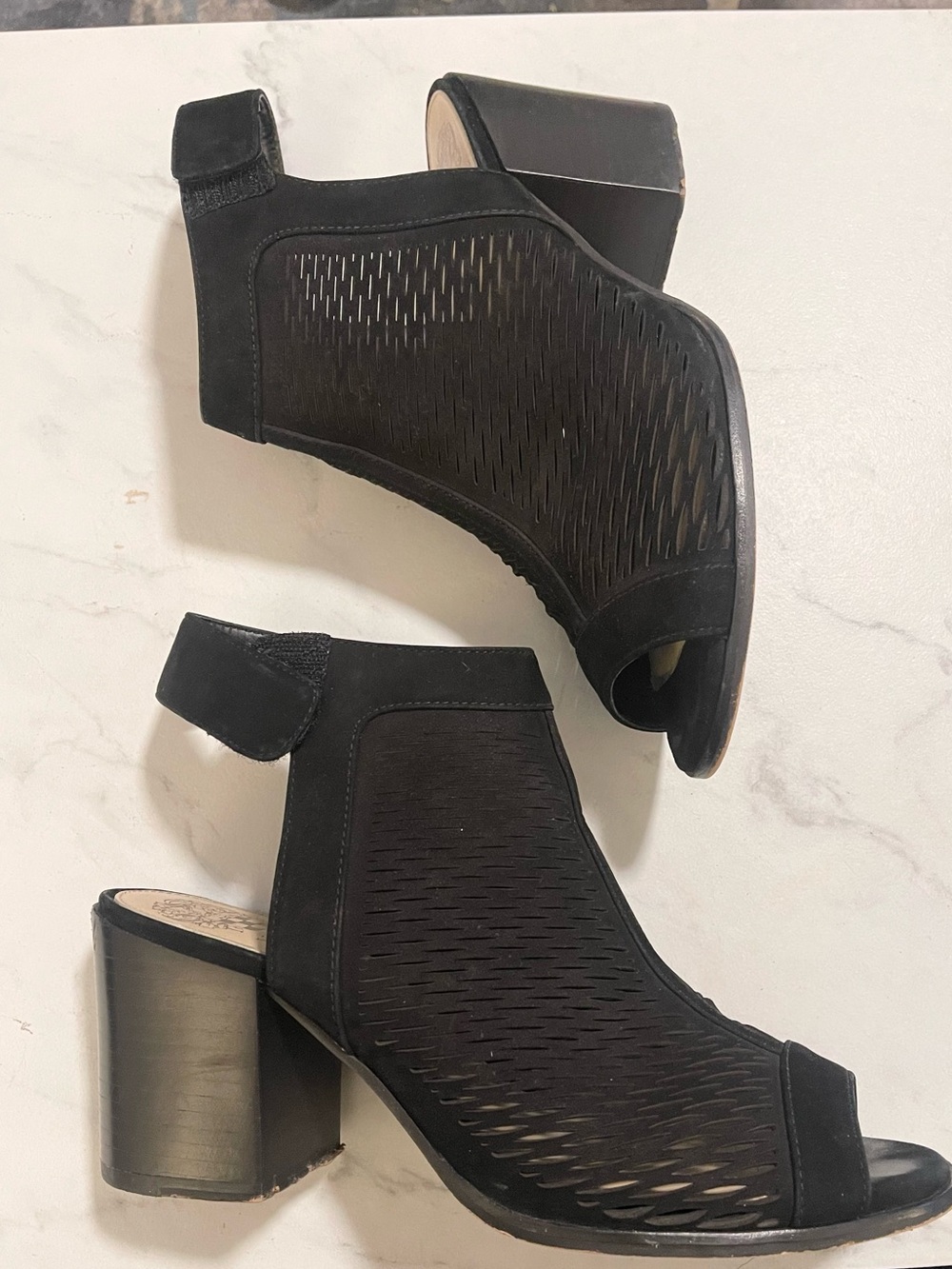 Vince Camuto Lavette black sling back shoes size 9